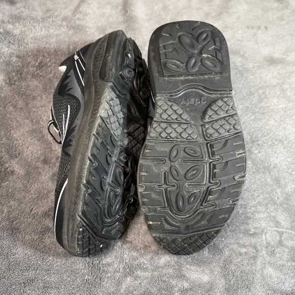 Slightly Used Women's GDEFY Mighty Walk Athletic Shoes- Size 9 Black and Purple - Picture 6 of 7